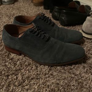 Men's Steve Madden dress shoe.